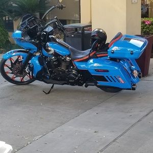 Meet your Posher, Emmanuel